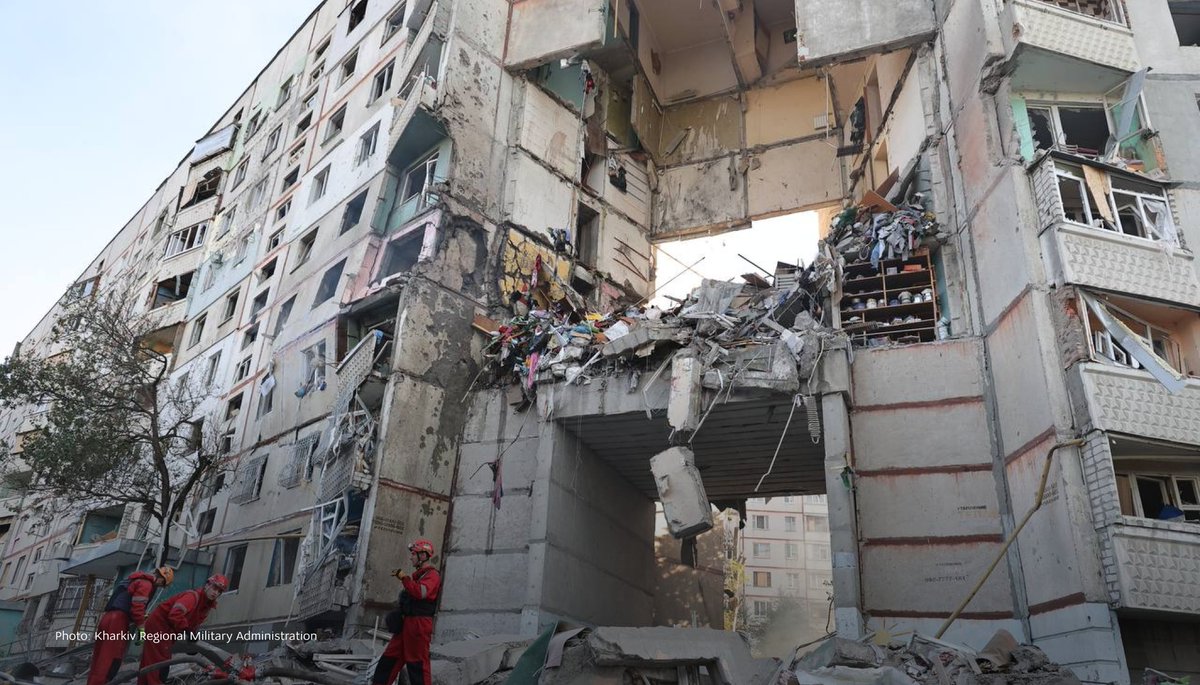 MFA_Ukraine's tweet photo. Russia attacked a residential building in #Kharkiv, which had already been struck at the beginning of the full-scale invasion. It had almost been repaired, with windows replaced, insulation added &amp; preparations made for winter.

At least 3 people were killed, and 28 were injured. https://t.co/7NyVuPRN9D