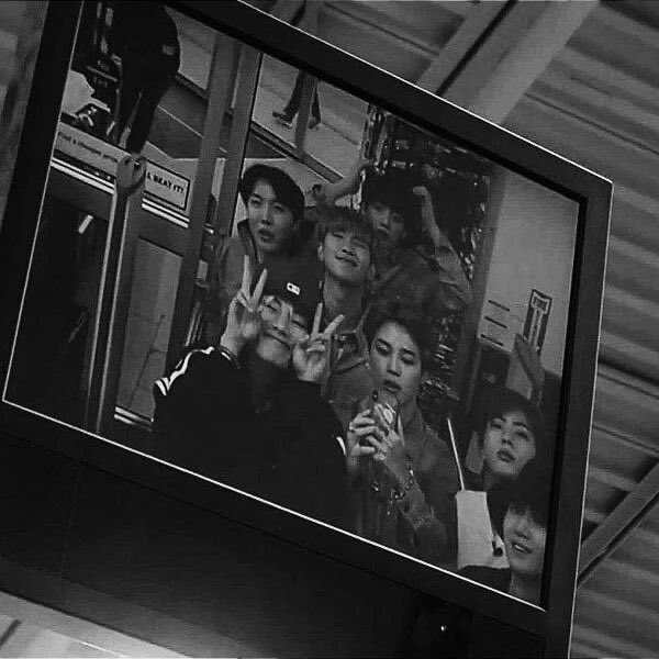 Namjoon's Wife ⁷ ‏🇮🇷 is seeing BTS tweet media