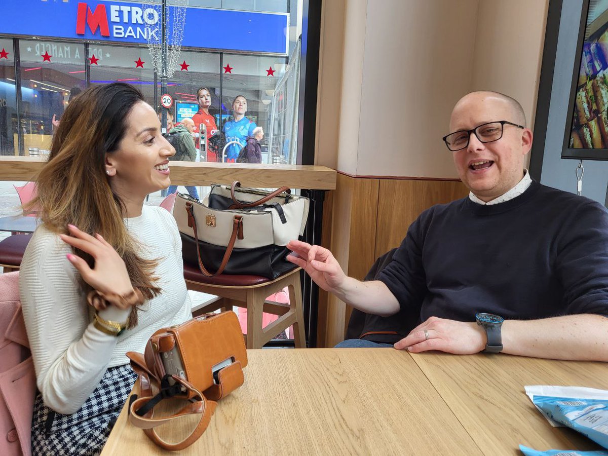 RiRisDanceAcad's tweet image. 🥪 Lunchtime meeting with @alexrobertcroft @Kala_Sangam talking all things The Magic Stick 🪄 (And lots more) ✨

✨️ Production company - Ri Ri’s Dance Academy
💻 Produced by @RushiMunshi
💡 Concept, directed &amp;amp; written by Ria Meera Munshi
💰 Funded by @ace_thenorth #LetsCreate