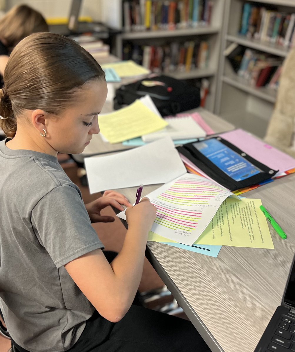 Writing is rewriting 📝! These authors demonstrate how to persuade with compelling evidence, strong transitions and active voice ⁦<a href="/mps_russell/">Russell Middle</a>⁩ ⁦<a href="/BethLFink/">Beth Fink, Principal at Russell Middle School</a>⁩ ⁦<a href="/MsHenderson_RMS/">Lizzy Henderson</a>⁩ #Proud2bMPS