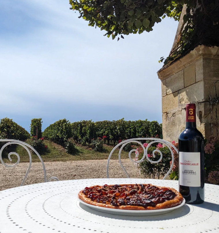 BruleSecaille's tweet photo. Septembre 2023 #chateaubrulesecaille #cotesdebourg #bordeaux #brulesecaille #france🇫🇷 #tarteauxprunes  #vineyardviews #vineyards🍇 #vineyardphotography #vinsdebordeaux #bordeauxwines #ilovebordeaux #wineoftheday #winetime https://t.co/VL2vCZtREu