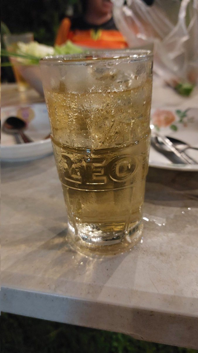 PLD00007's tweet photo. กินได้ครับ พรุ่งนี้วันหยุด #ระยอง  🍺🍻🍻🍺 https://t.co/vLG96Q6lBh