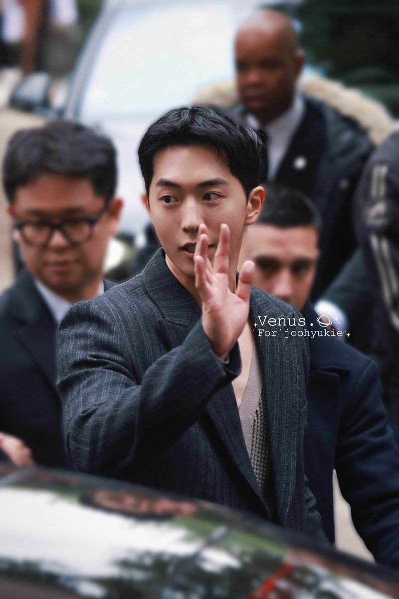 NJH_222_fan's tweet photo. Daddy or puppy?

#남주혁 #Dior #DiorSS25 #NamJooHyuk https://t.co/vt6kIbakWD