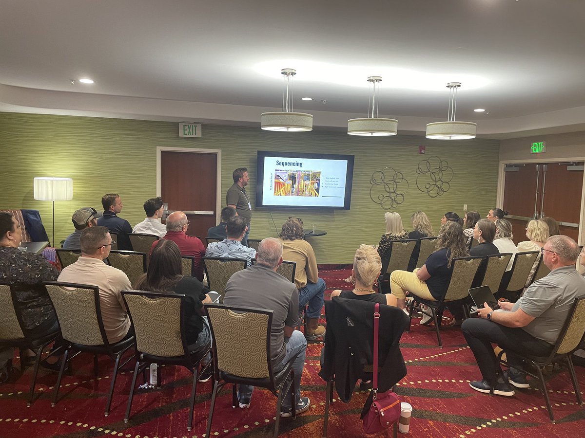 zachwhitneynews's tweet photo. Learning the ins and outs of video sequencing at #UTPIO24 https://t.co/UgLGozGA1o