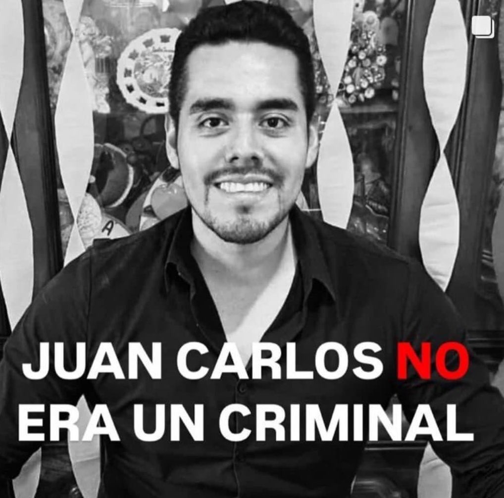 GlodeJo07's tweet photo. Imagínate vivir con tu esposa y tu bebé en Culiacán, Sinaloa, México y que tu ciudad  lleva casi 15 días aterrorizada por una guerra entre grupos del narco tráfico.  
Todos los días hay balaceras, muertos, desaparecidos, robo y quema de automóviles y cuerpos tirados con narco mensajes por toda la ciudad.
Imagínate vivir todos los días con esta situación y que el Gobierno de México y de Sinaloa, minimicen lo que pasa y digan que las cosas se exageran.
Imagínate vivir con el terror de que alguna cosa mala pueda sucederles a ti o a tu familia porque las cosas no mejoran, al contrario, cada vez hay más y más violencia.
Imagínate que después de semanas de inacción al fin llegue la Guardia Nacional que según  va a proteger a la población pero que en vez de eso aventaran gases lacrimógenos a tu casa, en donde vives con tu esposa y tu bebé de 8 meses…
Imagínate que corres para poder salvar a tu bebé, abres las puertas de tu casa para tratar de salvarla y la Guardia Nacional te acribilla y te mata.
Ahora imagínate que no solo te gasean a ti y a tu familia y te matan a ti después, cuando sale en las noticias tu caso el gobernador de tu estado @rochamoya_ MIENTE ASQUEROSAMENTE y dice que TÚ ERAS UN DELINCUENTE y no conforme con ello, la FGR le quita a tu familia todas sus pertenencias y no le permite a tu esposa e hija volver a casa.
Bueno, eso le pasó a Juan Carlos, joven mexicano quien fue asesinado por la Guardia Nacional cuando intentó salvar a su bebé de 8 meses de los gases lacrimógenos y a quien el Gobierno de MORENA intentó hacer pasar por delincuente para lavar su culpa.

Esto, es el México de AMLO