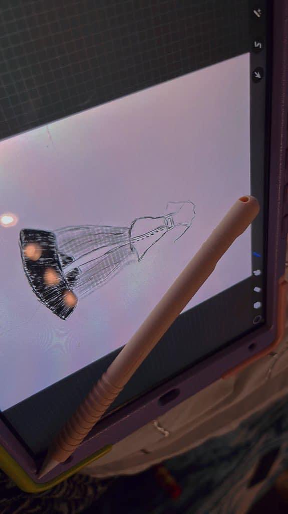 KittyClawCo's tweet photo. Designing…….. Would you wear this? https://t.co/MdybIWaK4E