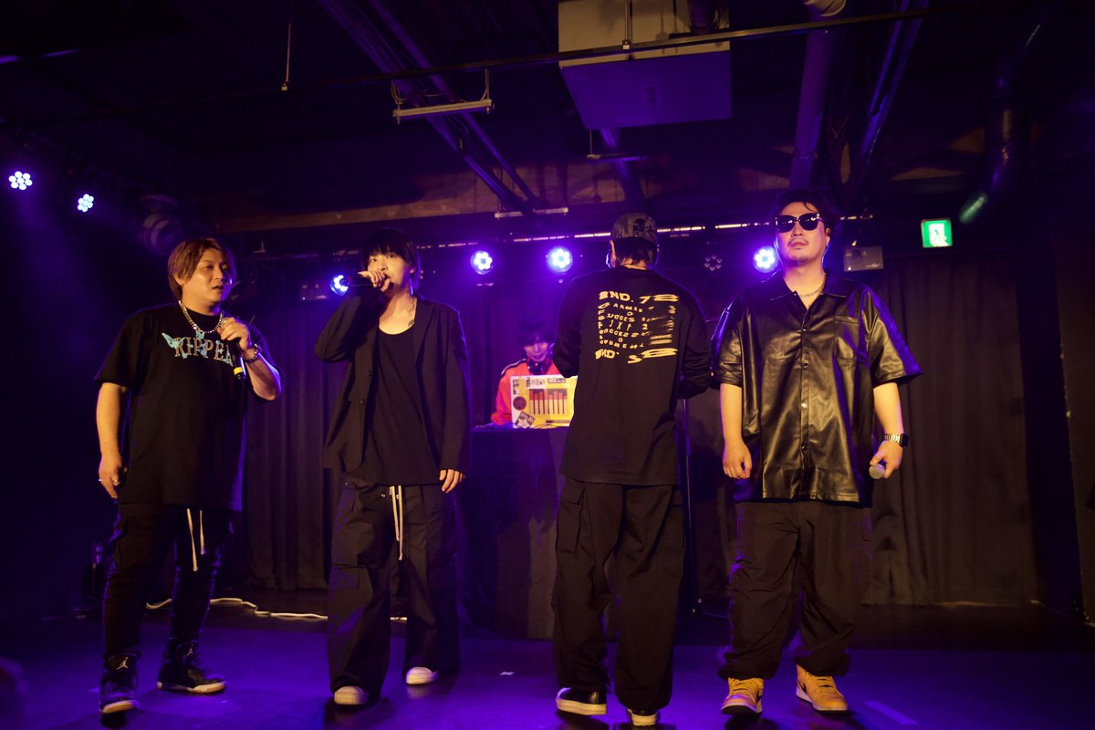 IN_FINITY_info's tweet photo. Thanks for ELECTRICSIDE！

IN-FINITY 1st SHOWCASE
"ELECTRICSIDE NEWAGE"

-FIN- https://t.co/FMEBBLwxTS