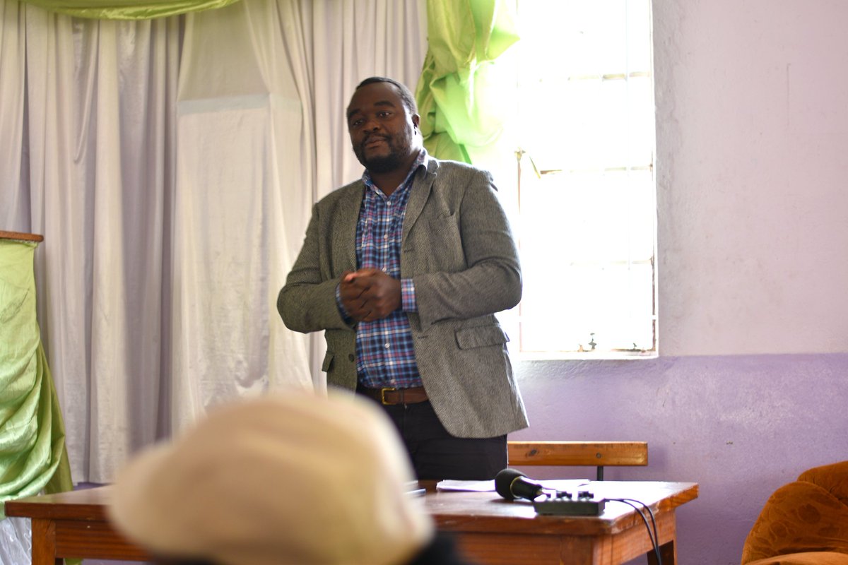 ManicaYouth's tweet photo. We conducted a youth indaba with 100 #youngpeople from all 19 wards in Mutare Urban, supported by @USAID in partnership with @ZIMCODD. The youths shared their concerns regarding #servicedelivery and corrupt practices within the Mutare City Council.  
#Youth4Integrity  
#Siya https://t.co/KpWL6mEbu9