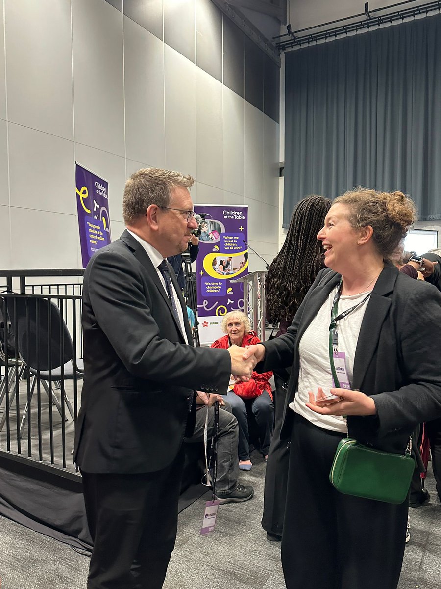 Delighted to meet Health Prevention Minister Andrew <a href="/GwynneMP/">Andrew Gwynne MP</a> to share our <a href="/WCRF_UK/">WCRF</a> Policy Priorities to prevent cancer and discuss how we can address modifiable risk factors.

Look forward to meeting again to keep the momentum around prevention going!