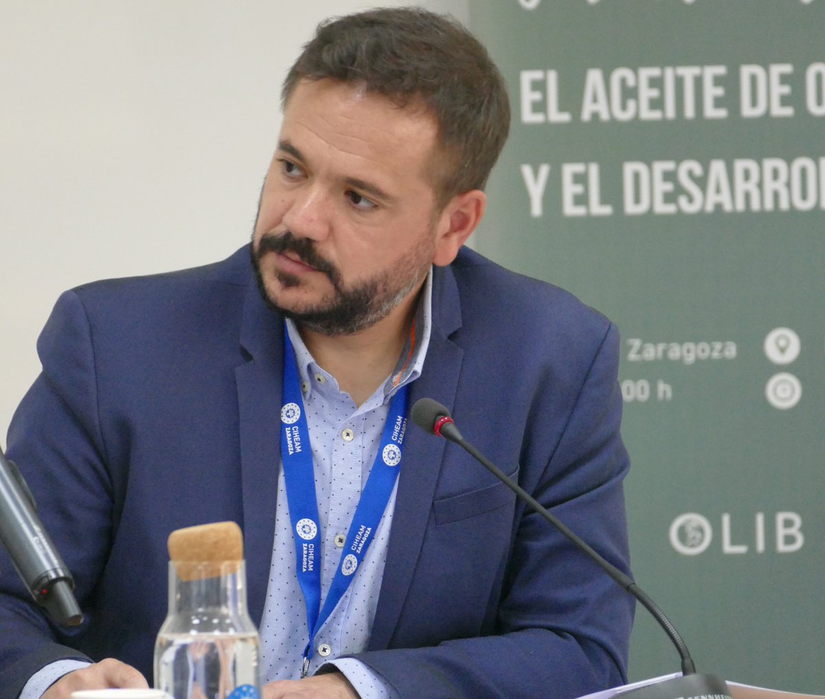 CIHEAMZaragoza's tweet photo. Mesa redonda I: Innovación tecnológica y agronómica frente al cambio climático
🗣️ Modera: Joaquín Balduque, gestor de proyectos en el @CIHEAMZaragoza
#OLIB #Cooperación #Líbano #OlivoparalaPaz🕊️ https://t.co/uC1Uf4NkiC