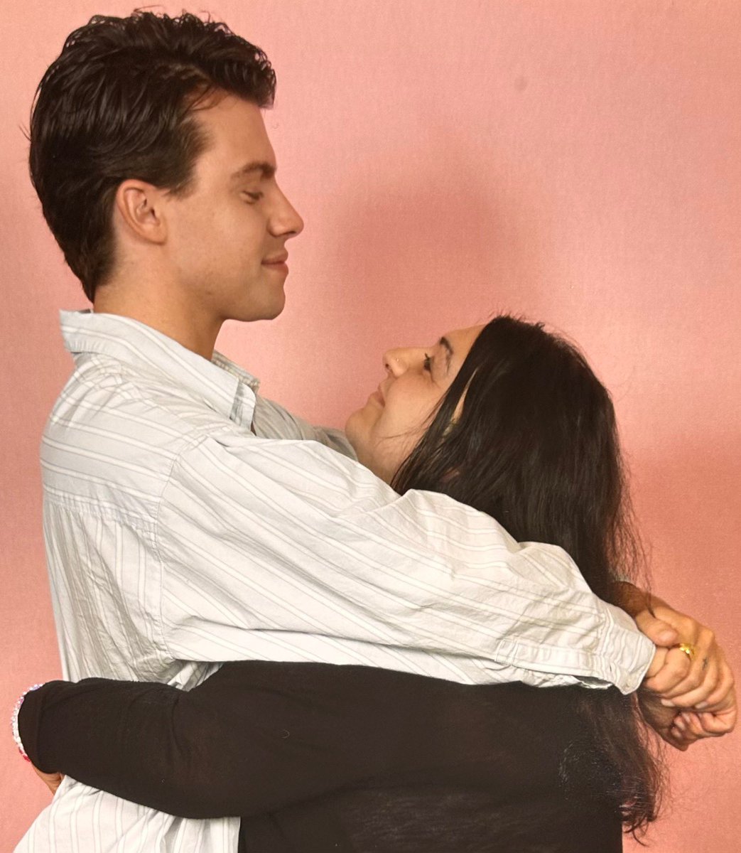 ѕнєяяу tweet media