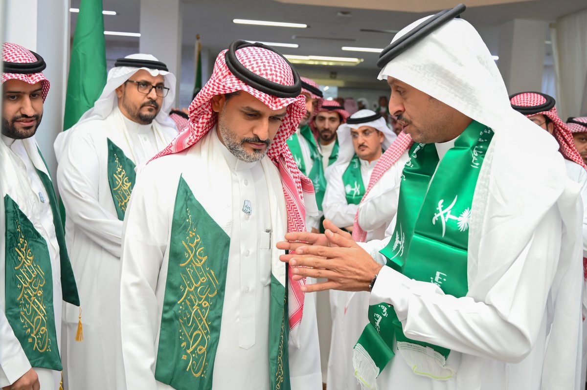 hailhealth's tweet photo. مدير عام ومنسوبي فرع وزارة الصحة بمنطقة حائل يحتفلون بمناسبة #اليوم_الوطني_السعودي_94 
#صحة_حائل https://t.co/LOna3AuxLi