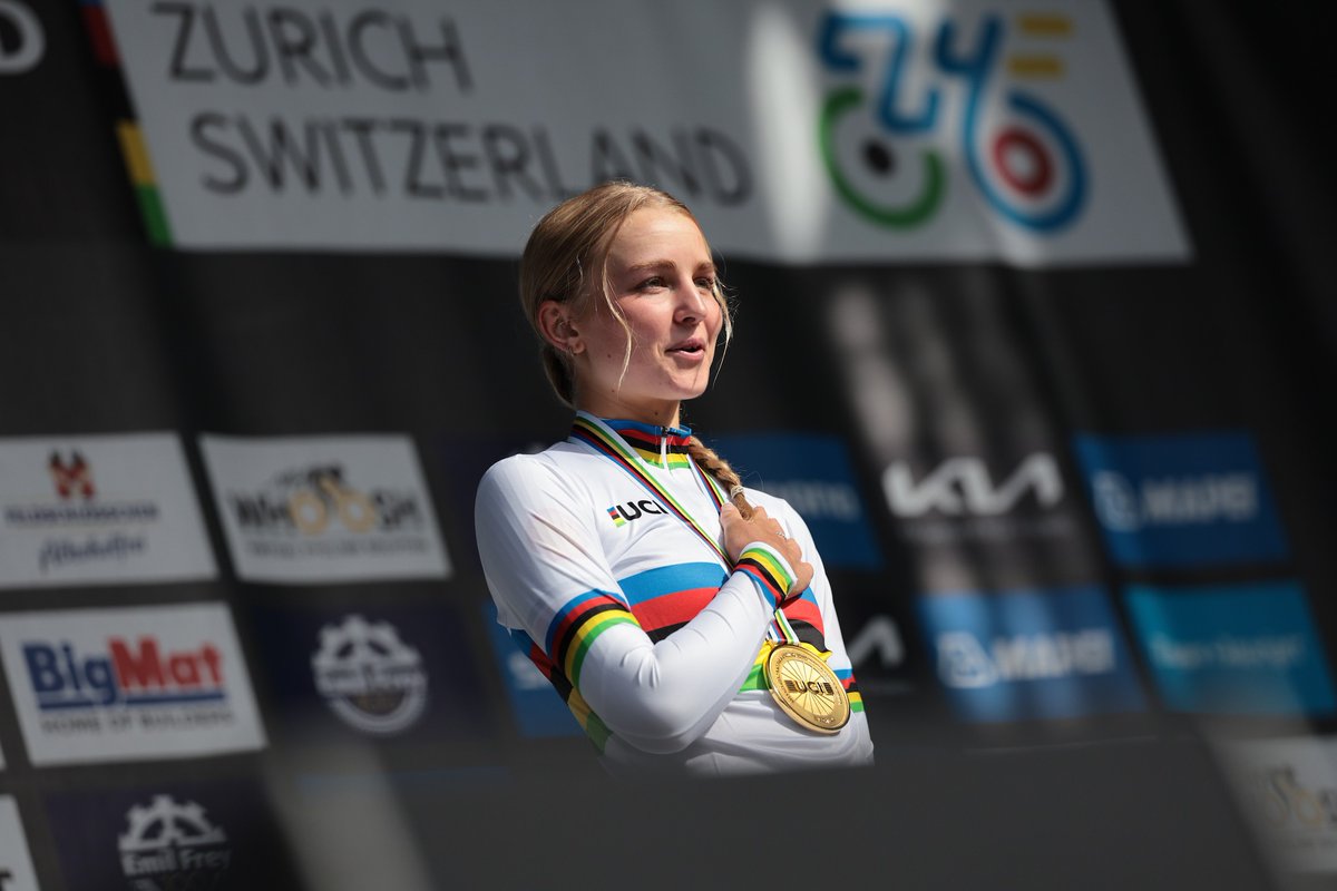 VeloUK's tweet photo. WHAT.A.PODIUM!!! Cat Ferguson in her @SANTINI_SMS Rainbow jersey and Imogen Wolff with her Bronze medal. I am so proud to have known them as they rise up to the top in the world of cycling #worldstars 

📸UnionCyclisteInternationale (Facebook) https://t.co/40Mc8FZCd9