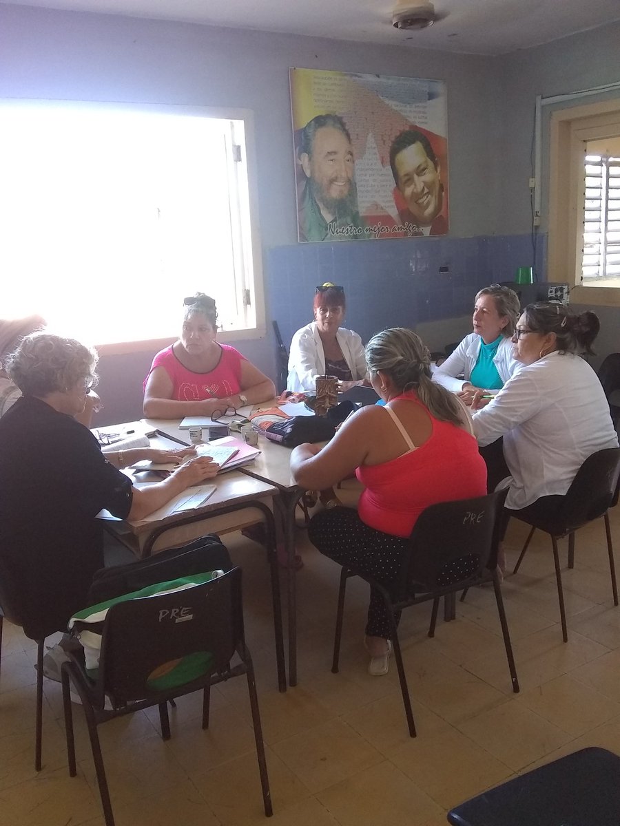 Reunión de análisis de la efectividad del trabajo en #CabaiguánEduca #SanctiSpíritusEnMarcha #Cuba <a href="/MEspirituana/">@MariposaEspirituana</a> <a href="/ObraDe/">LaObraDeLaRevoluciónSS</a> <a href="/dgeeducacioncab/">DGE Educación Cabaiguán</a>