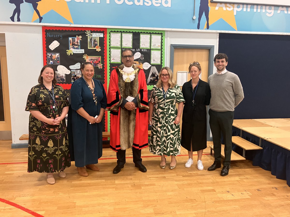 Mayor of Brent 2024/25 (@mayorofbrent) on Twitter photo Leadership Assembly with parents and students at Michell Brook Primary School this morning!
<a href="/MBrookprimary/">MitchellBrookPrimary</a> Leadership Assembly with parents and students at Michell Brook Primary School this morning!
<a href="/MBrookprimary/">MitchellBrookPrimary</a>