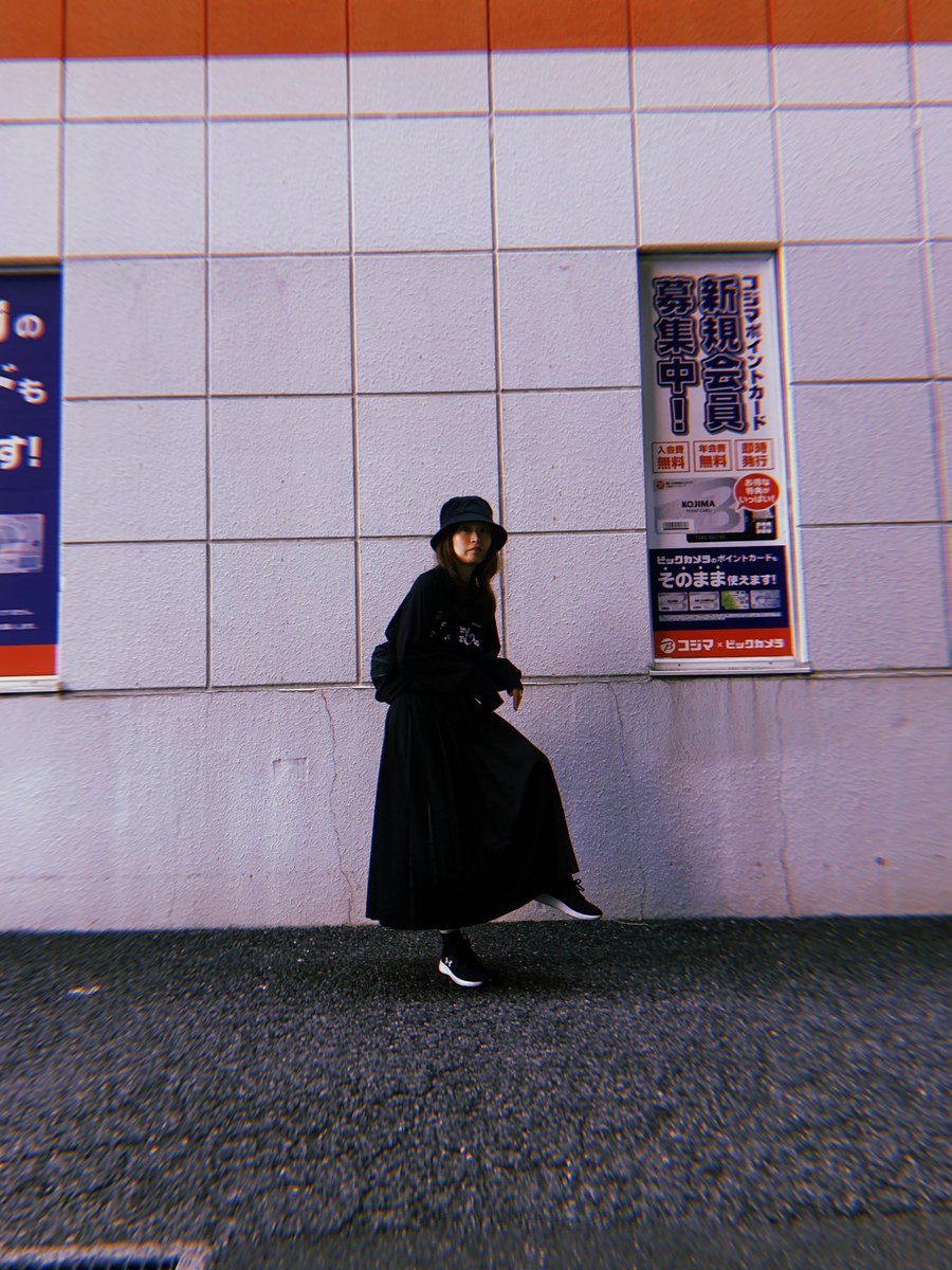 f_sHi91's tweet photo. 30歳になりました。幼少期の私が思い描いた大人になれたかな。沢山の人たちの優しさに支えられて生きています。今年は少し歩くのゆっくりにして過ごそうかな。30歳の清水もどうぞよろしくお願いします。 https://t.co/WBtlm6Opxi