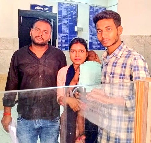 सदर अस्पताल बोकारो में आधार लिंक्ड जन्म पंजीकरण (ALBR) प्रणाली सेवा शुरू किया गया। लॉन्च इवेंट के दौरान, एक लाइव प्रदर्शन हुआ जिसके परिणामस्वरूप नवजात शिशु बी.एस. सिटी चास निवासी प्राप्ति राज का सफल पंजीकरण किया गया।
<a href="/JharkhandCMO/">Office of Chief Minister, Jharkhand</a> 
<a href="/prdjharkhand/">IPRD Jharkhand</a> 
<a href="/RanchiPIB/">PIB in Jharkhand 🇮🇳</a> 
@rnuddkranchi