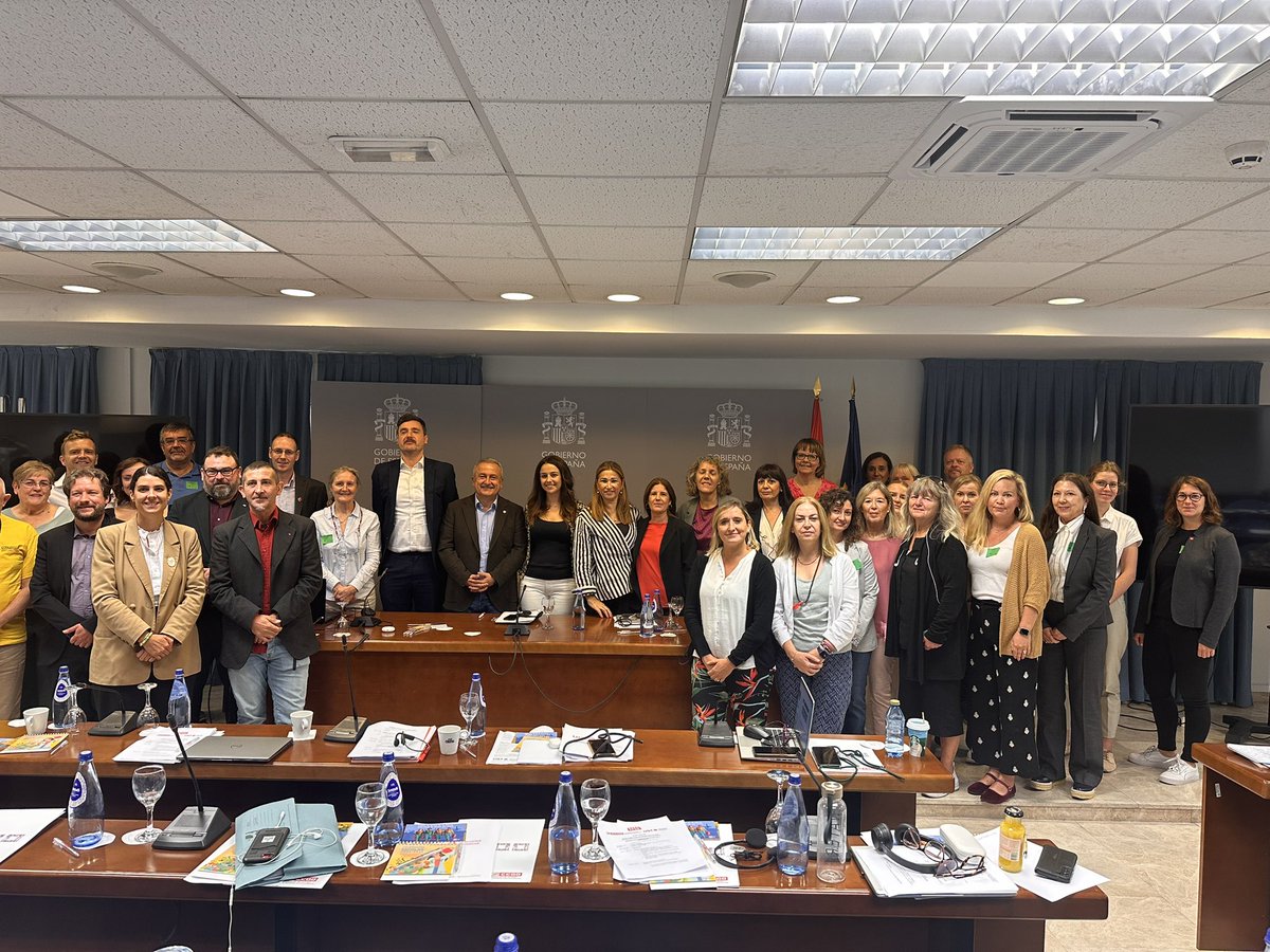 adam rogalewski tweet media