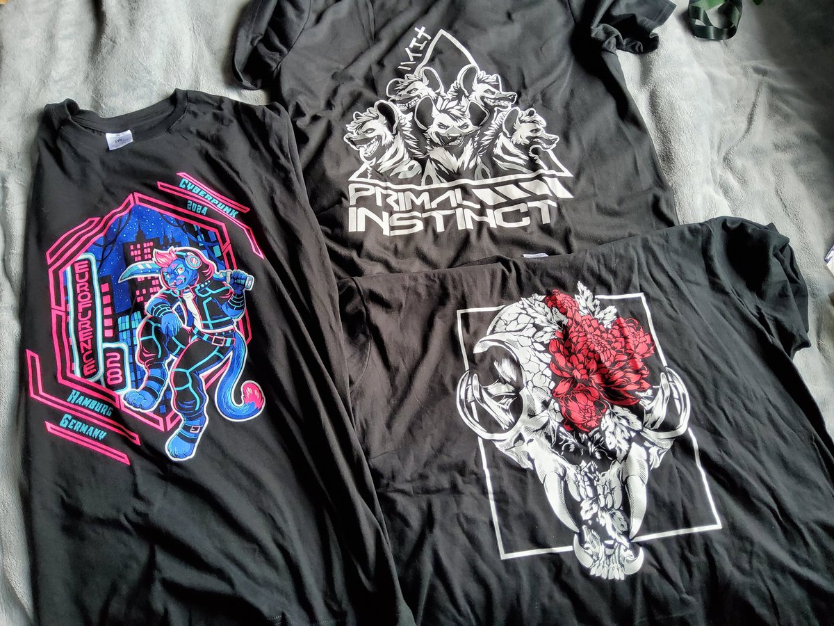 IllumiCyberwear's tweet image. EF28 HAUL TIME!
Purchases, trades, and gifts!
I love them all!