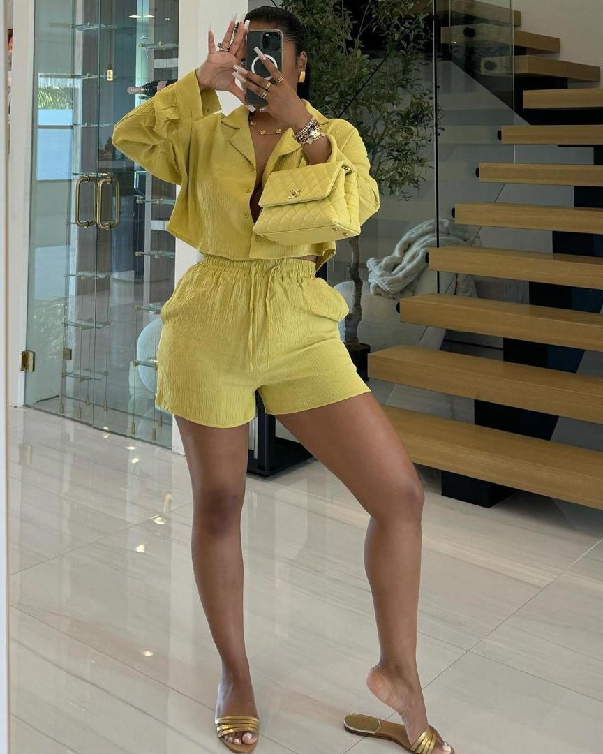 spotng's tweet photo. 2pc
Order via dm/WhatsApp 08087593753
Price: N29,990
Size: M-XL
.
.
.
#spotng #shopping #fashion #style #dress #fashionable #fashiondaily #fashionable #fashionpost #stylish #onlineshopping #weloveshopping #fashionshop #explorepage #explore @Uzzyokeke https://t.co/YbRfI4NvMF
