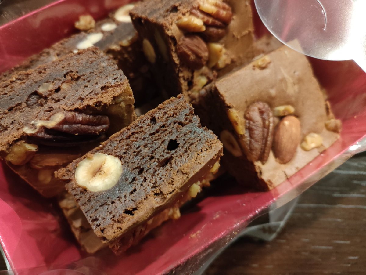 nicococo2555's tweet photo. ヴィタメールのブラウニー😋
今まで食べたブラウニーで1番美味しかったかも��❣️ https://t.co/qfIasv1Jab