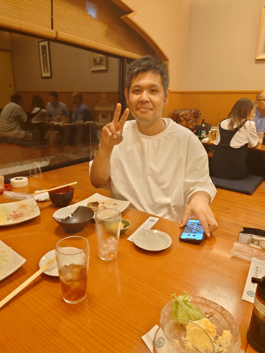 チロが名古屋降臨‼️🤣
同伴で錦のステーキ屋さんの巻‼️🤤
今宵は朝までコース頑張ろうー🍾🤪笑