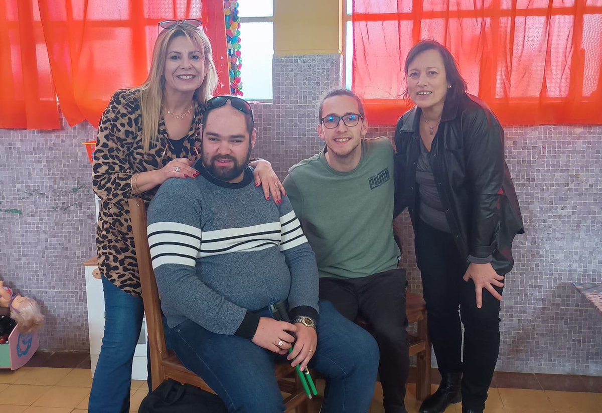 Se llevó a cabo un taller en el Club de Niños “Nuestras Estrellitas” de Sarandí Grande con motivo del Día Internacional de las Lenguas de Señas, para sensibilizar a los niños sobre la importancia de las lenguas de señas y fomentar un ambiente inclusivo
sarandi365.com.uy/index.php/actu…