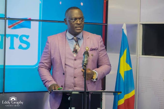 LamikaJoel's tweet photo. MĂȘme dans le star systĂšme congolais, plusieurs hommes se font #sodomiser sans avoir le courage de dĂ©noncer. Notre sociĂ©tĂ© traitement durement les victimes que les bourreaux. Aujourdâhui, certains courageux nâhĂ©sitent mĂȘm pas de remettre en cause les affirmations @FullNdala. Honte https://t.co/MiYhUDSLBg