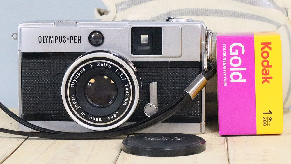 storemina's tweet photo. 本日の楽天店はポイント2倍!
#オールドフィルムカメラ 4種類が本日入荷↓

#OLYMPUSPENEED
#KONICAC35EF
#KONICAC35EL
#KONICAC35Flashmatic

▼送料無料/保証書付/整備済
楽天店
コンパクトフィルムカメラ
https://t.co/dDFh6C7Pd4
一眼レフカメラ
https://t.co/6TpYZAaOfC
本店、ヤフー店でも取扱い https://t.co/3vD8DDLGMH