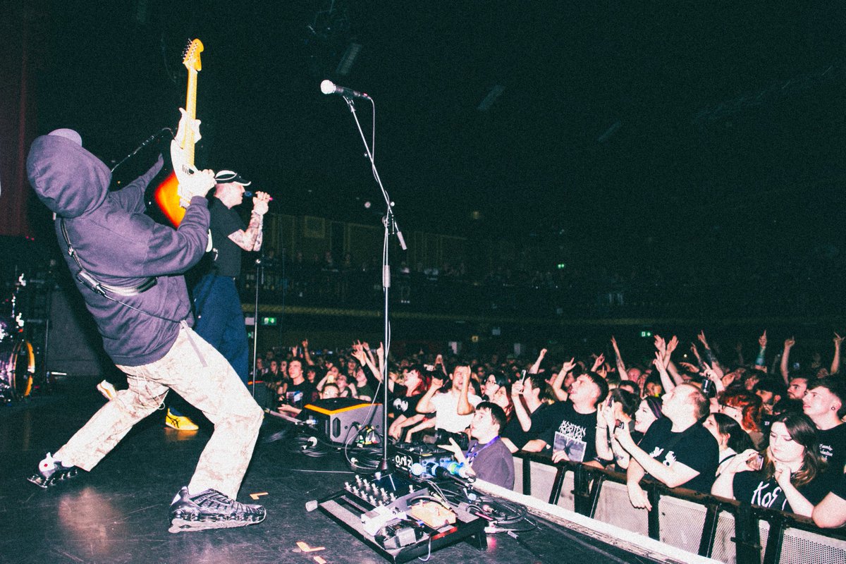 trophyeyesmusic's tweet image. First week down innit

Europe next week. Get innnn

📸 @approachthewolf