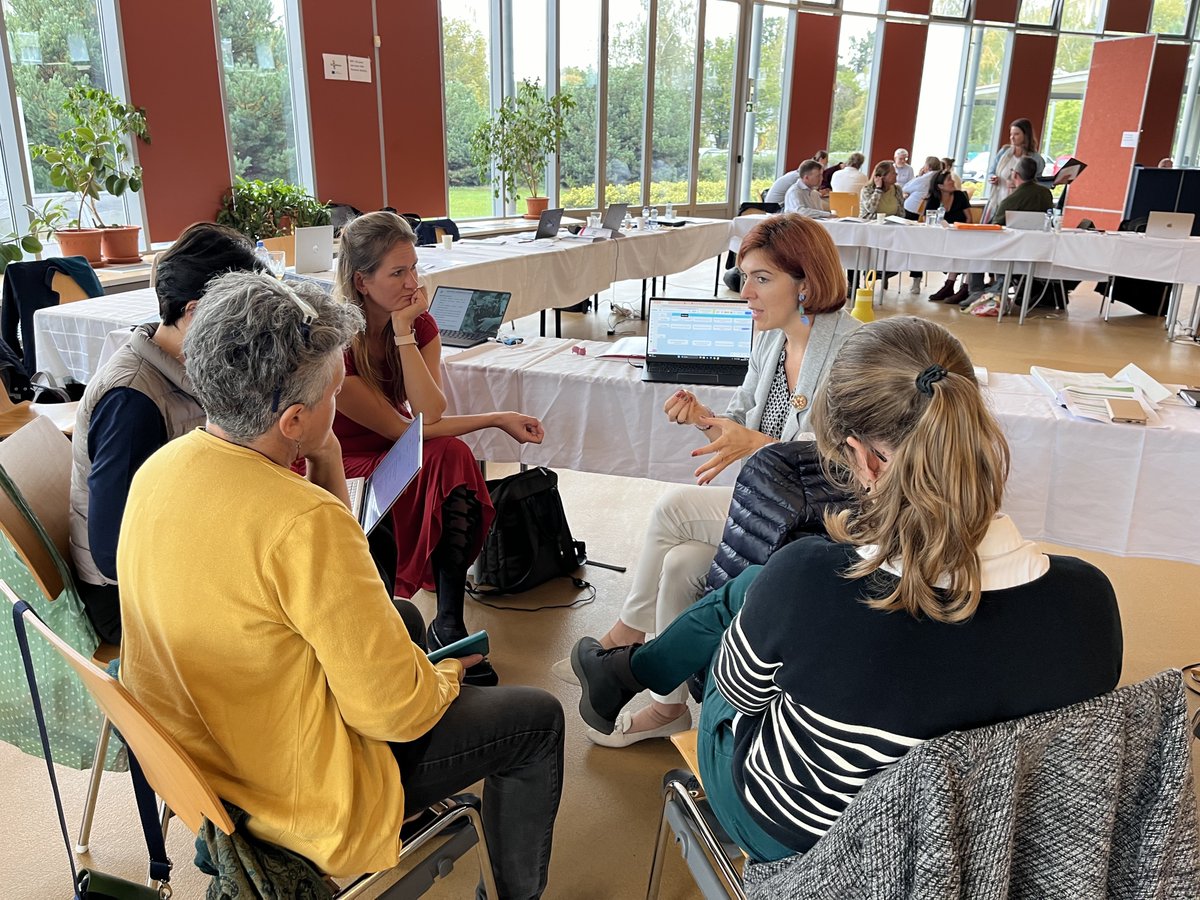 EU4ADVICE tweet media