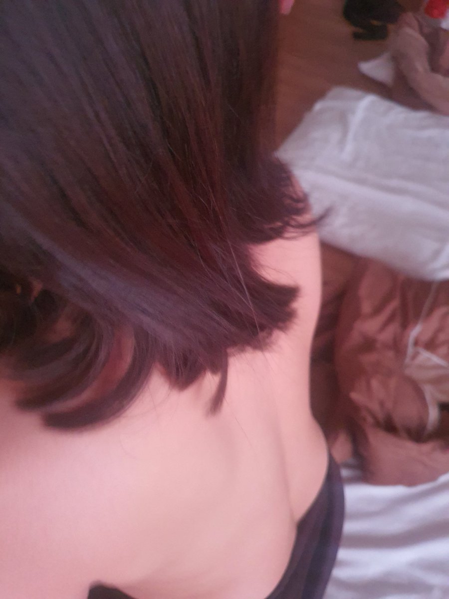 이제서야 느끼지만 여기계신분들 중 누구하나 사이가 좋지않은 분들이 없어보인다
서로 사랑하고 아끼고 소통하며 성적취향에 공감하고 판타지에 맞춰가며 서로 더 신뢰하고 사랑해가시는것같다  나도 요즘에서야 새삼느끼며 한발 내딛어 본다

#부부만남 #포항  #대구 #경주