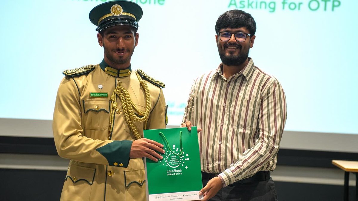 UOWD's tweet photo. Thank you to Dubai Police for teaching our students and staff how to protect themselves from E-crimes like phishing and identity theft. Thank you, Dubai Police, for empowering our community! 

#UOWD #DubaiPolice #Ecrimes #Cybersecurity #DigitalSafety #LifeAtUOWD https://t.co/hLXTo3ncNR