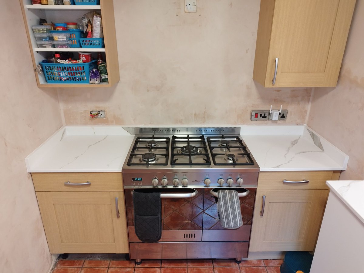 worktops_solid's tweet photo. The ever popular ceramic worktops completely heat proof, scratch proof, stain proof and durable. Get a Quote Now. https://t.co/eK79ZeEMvs