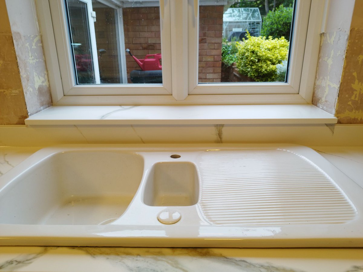 worktops_solid's tweet photo. The ever popular ceramic worktops completely heat proof, scratch proof, stain proof and durable. Get a Quote Now. https://t.co/eK79ZeEMvs