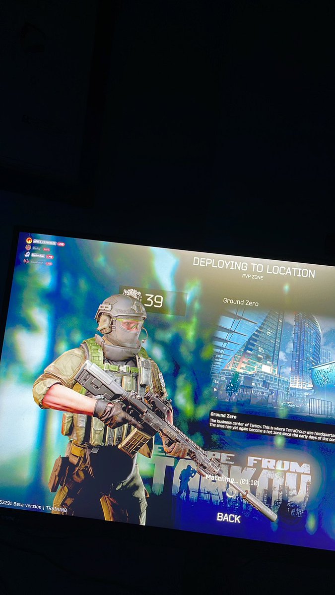 Devincible's tweet image. trying marathon for the first time wish me luck #escapefromtarkov