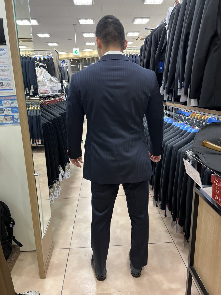 mattyo6744's tweet photo. スーツもオーダじゃないと無くて作ったらシルエット良き！ https://t.co/DYWzJ4ifba