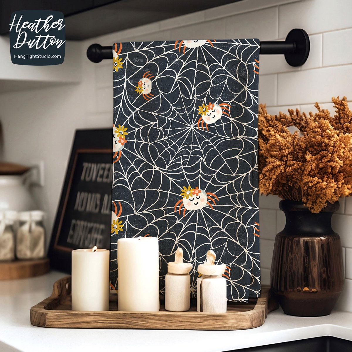 Spinning A Web 🕷️🕸️🕷️bit.ly/3XnYDOt

#patterndesigner #patterndesign #surfacedesign #surfacepattern #artlicensing #halloweenfabric #halloween