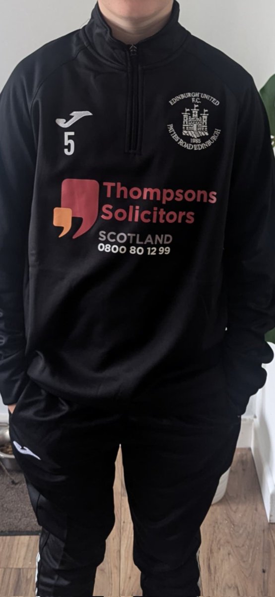 EdinUtd2011s's tweet photo. Thanks again to our sponsors @caamesoscot and @TalkToThompsons 

Squad photo to follow and the kit looking 👌

Div 1s home to Hutchison Vale this weekend and Div 2s away to Dalkeith Thistle

⚪⚫ https://t.co/3xvR59IjHr