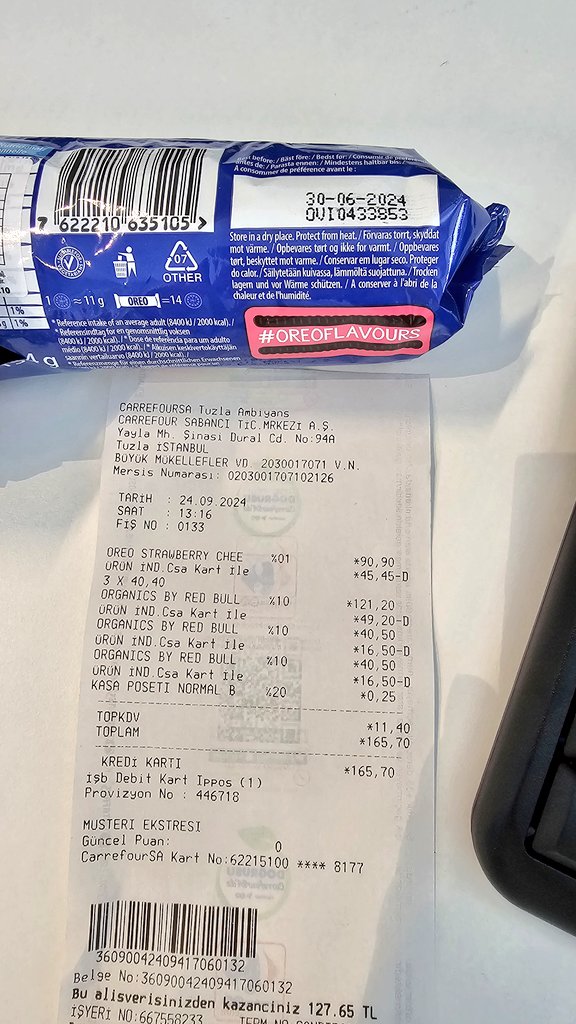 ondererturk's tweet photo. @CarrefourSA son kullanma tarihinin üzerinden 3 ay geçmiş. Indirimli olarak rafta duruyor. Bu mu marka degeri? Bu mu sabanci holding? https://t.co/JfULs3rrYi