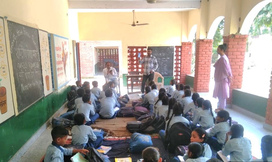 24 सितंबर 2024 को यमुनानगर जिले के विभिन्न ग्राम पंचायतों में जागरूकता सत्र आयोजित किए गए, जिनमें छात्रों को अटल जल ऐप से परिचित कराया गया। इन सत्रों में भूजल संरक्षण के महत्व पर जोर दिया गया और यह बताया गया कि तकनीक किस प्रकार जल संसाधनों के प्रबंधन में मदद कर सकती है।