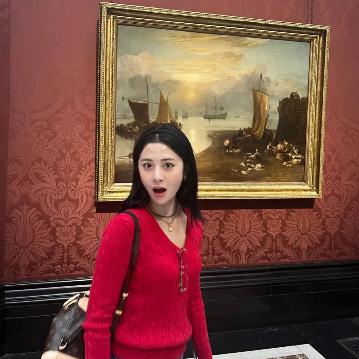 huhyunjinpics's tweet photo. YUNJIN INSTAGRAM UPDATE https://t.co/6FLmMjwTuX