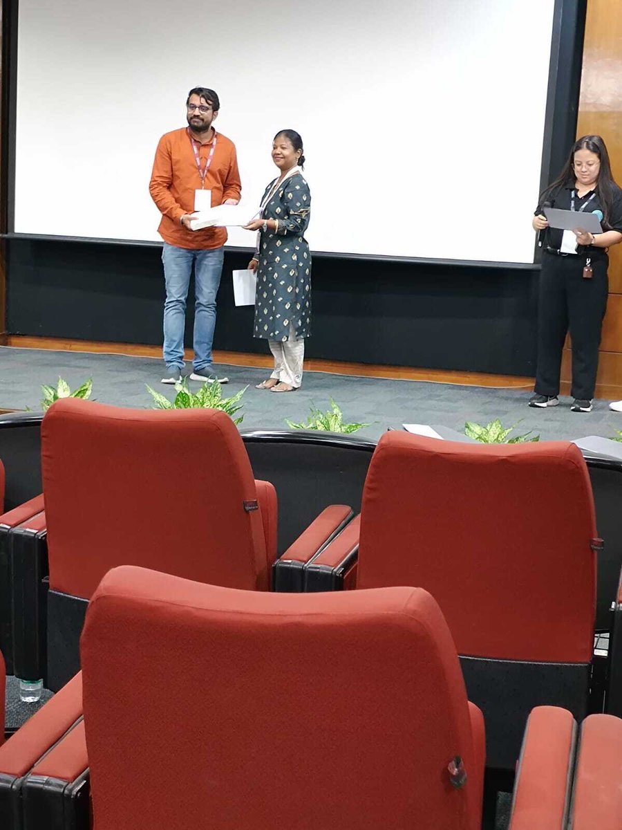 AcSIR_NIScPR's tweet photo. CSIR-NIScPR students and faculty celebrated the "Singularity" event hosted by IGIB,NIScPR,CRRI, and NPL on 20.09.2024. Our students secured 2nd place in the Rangoli competition, and Mr. Ajay Sharma won Best Stand-Up Comedian. Congratulations! Team NIScPR @CSIR_NIScPR @AcSIR_India https://t.co/KxQWdrDeuE