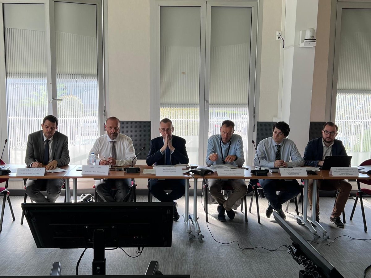 En présence du chef de la <a href="/Miviludes_Gouv/">Miviludes</a>, le directeur de cabinet du <a href="/Prefet27/">Préfet de l'Eure</a> et le Procureur de la République d'Évreux ont dressé le bilan et arrêté un plan d'actions contre les dérives sectaires dans l'Eure.

➡Signalez les situations à risques 👉contacts-demarches.interieur.gouv.fr/miviludes/info…