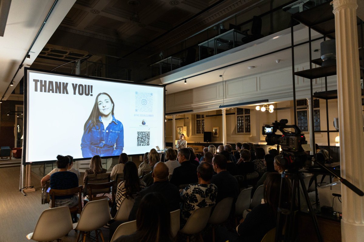 About last Thursday...
⭐️ We had the amazing Grace Andrews come and share some insights and tips on podcasting
⭐️ We had a room packed full of the very best Marketers in the region
⭐️ We created a thing… #podfasting and did 5 minute ‘speed podcasting’ sessions