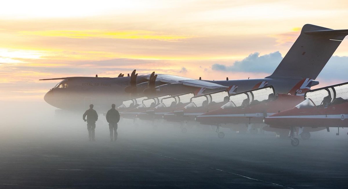 rafredarrows's tweet photo. A cold start in Iceland as dawn breaks on the final stages of Red Arrows Maple Hawk.

#RedArrowsMapleHawk #RedArrows #Iceland #Atlas #Hawk #RAF #WholeForce #Teamwork https://t.co/SEJ0EqVoBE
