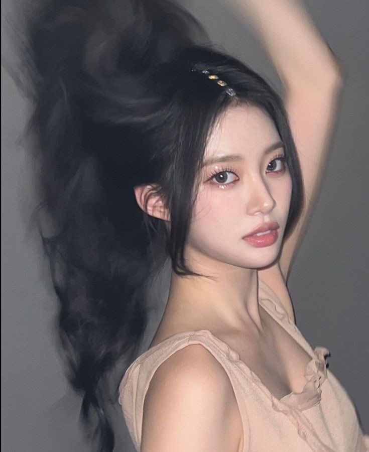 zoa from weeekly THE 2005 visual btw