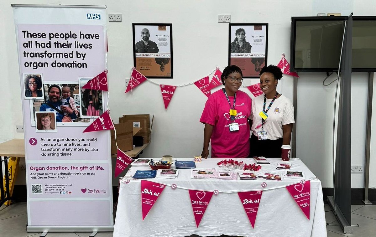 London_ODT's tweet photo. Our Organ Donation committee team at @WestMidHospital are busy promoting #OrganDonationWeek today π«π«π©· #LODSTdoesODWeek https://t.co/Fj1KnJOaNq