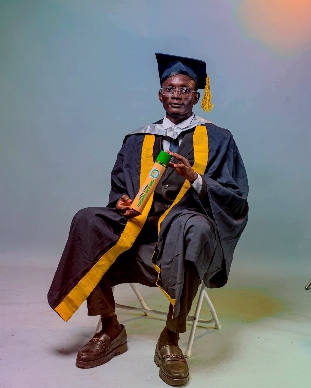 AdewaleSalman's tweet photo. From doubt to triumph. It is only the grace of God. Despite setbacks, I pushed forward dauntlessly.

Grateful for life's twists, I'm reminded that God's plan shapes us for greatness, even in uncertainty.

F.A Salman, LL.B (Double Hons.) 

#hmstr #hamster ##EndBadGovernance https://t.co/y0iIlhA5tL