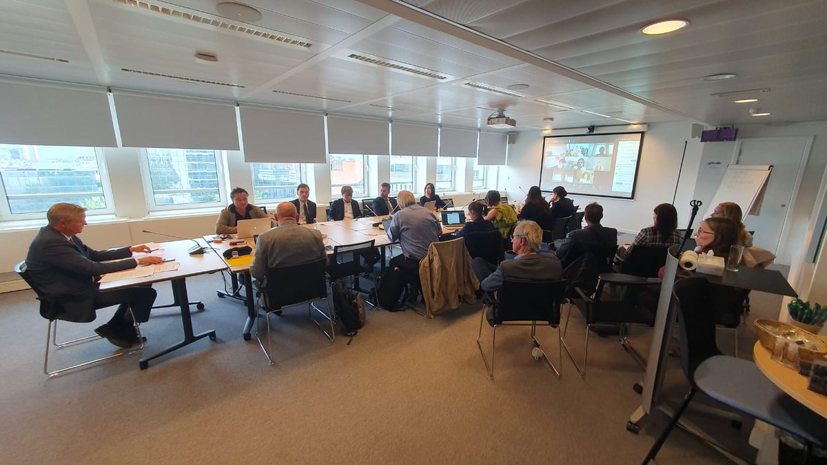 CESIunions's tweet photo. The growing shortage of #teachers threatens the future of EU’s next generations, impacting #quality in #training, #skills, #qualifications, #labour, and #inclusion!
Strengthen #working conditions and put an end to #precariouswork for teachers.
#ACTIVER https://t.co/gF4yjsG0Wq